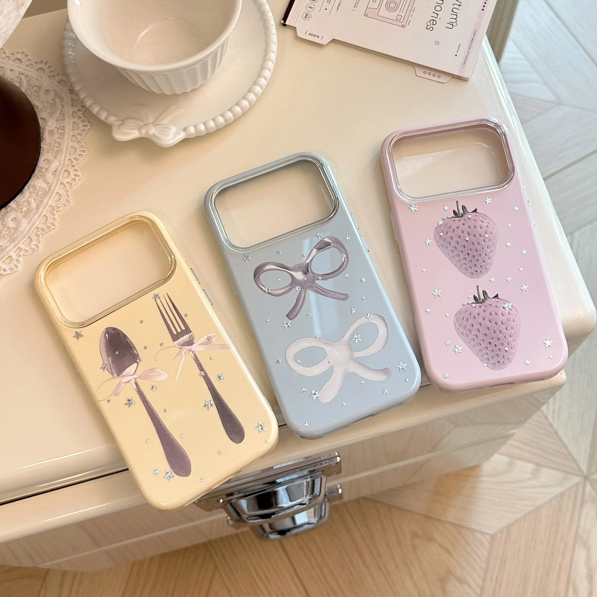 เคสโทรศัพท์ลายภาพประกอบดาวสีเง - Apple Iphone 15 Pro Max บทวิจารณ์และราคา